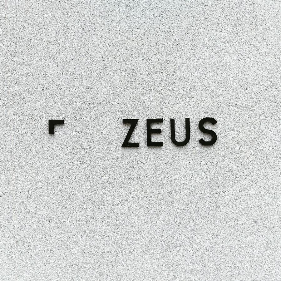 Hermes&dione דירה
